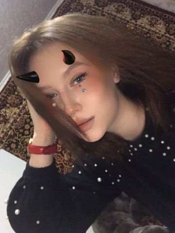 Одетта Яркая Блондинка